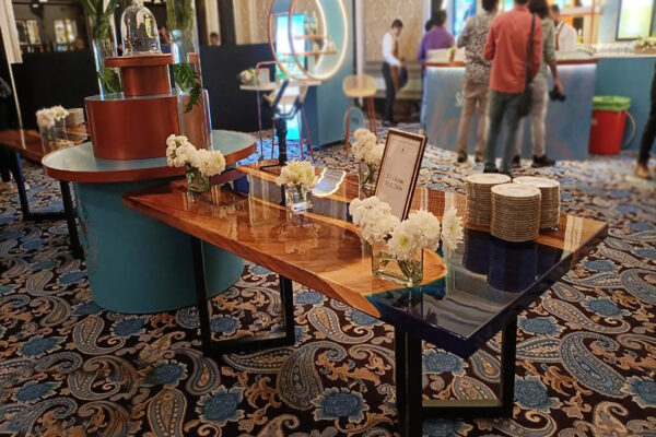 Resin table (Blue) (4 Pcs) - Image 3