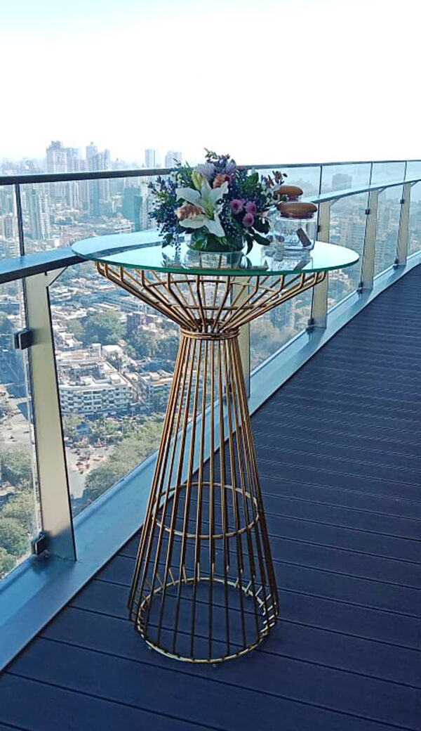 Gold Arrow Cocktail table (18 Qty) - Image 2