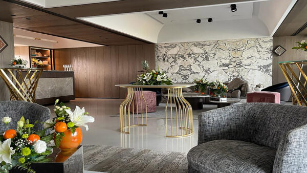 Moon console Table (8 Qty) - Image 3